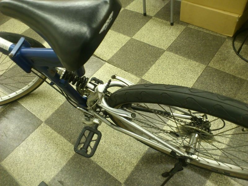 中古自転車〕UGO 片山右京プロデュース 26インチ 3×6段変速 折りたたみ 