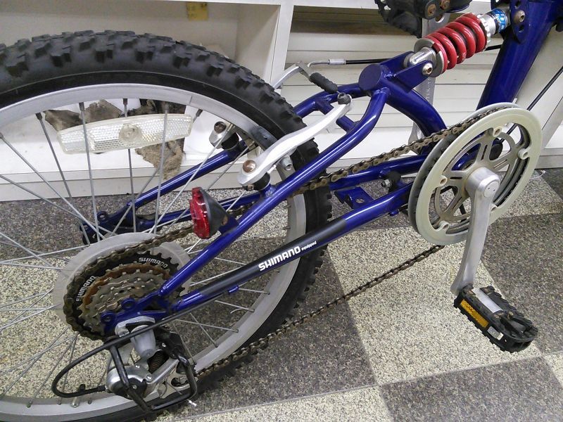 サスペンション 自転車
