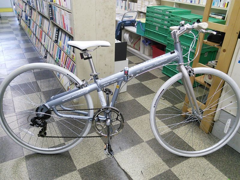 中古自転車 Wachsen ヴァクセン 折りたたみ クロスバイク 700 28c 6段変速 軽量アルミフレーム 状態良好 シルバー ホワイト 古本と中古自転車の現代屋 中古自転車 Wachsen ヴァクセン 折りたたみ クロスバイク 700 28c 6段変速 軽量アルミフレーム 状態良好 シルバー ホワイト 古本と中古自転車の現代屋