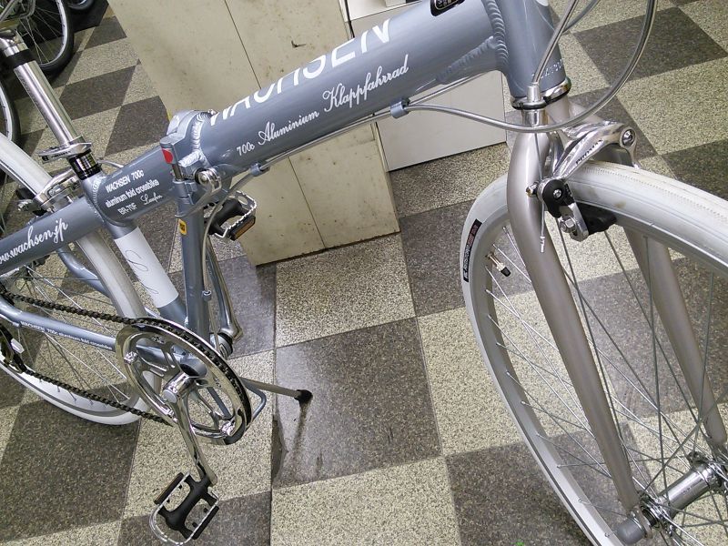 中古自転車 Wachsen ヴァクセン 折りたたみ クロスバイク 700 28c 6段変速 軽量アルミフレーム 状態良好 シルバー ホワイト 古本と中古自転車の現代屋 中古自転車 Wachsen ヴァクセン 折りたたみ クロスバイク 700 28c 6段変速 軽量アルミフレーム 状態良好 シルバー ホワイト 古本と中古自転車の現代屋