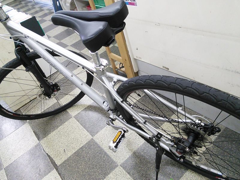 自転車 タイヤ サイズ 700 38c
