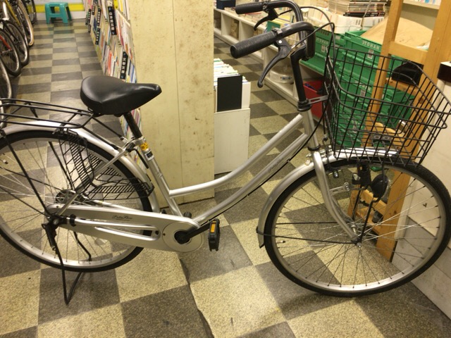 〔中古自転車〕シティサイクル ママチャリ 26インチ シングル シルバー - 古本と中古自転車の現代屋