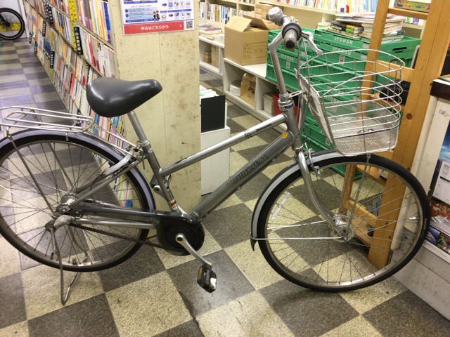 中古自転車〕ブリヂストン Albelt アルベルト 26インチ ベルトドライブ 内装3段変速 アルミフレーム LEDオートライト ステンレスカゴ  シルバー - 古本と中古自転車の現代屋