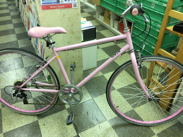 〔中古自転車〕クロスバイク 700×28C 外装6段変速 Vブレーキ ピンク - 古本と中古自転車の現代屋
