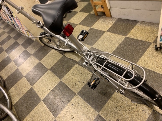 中古自転車 Dahon ダホン Route ルート 折りたたみ自転車 インチ 外装7段変速 軽量アルミフレーム シルバー 古本と中古 自転車の現代屋