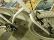 画像2: 〔中古自転車〕ミニベロ　小径車　20インチ　シングル　前輪クイックリリース　ホワイト