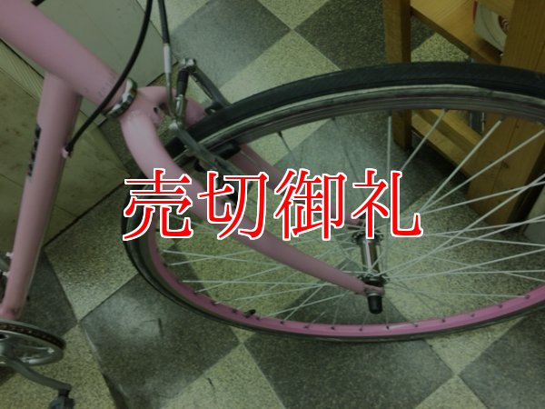画像2: 〔中古自転車〕クロスバイク　700×28C　外装6段変速　Vブレーキ　ピンク
