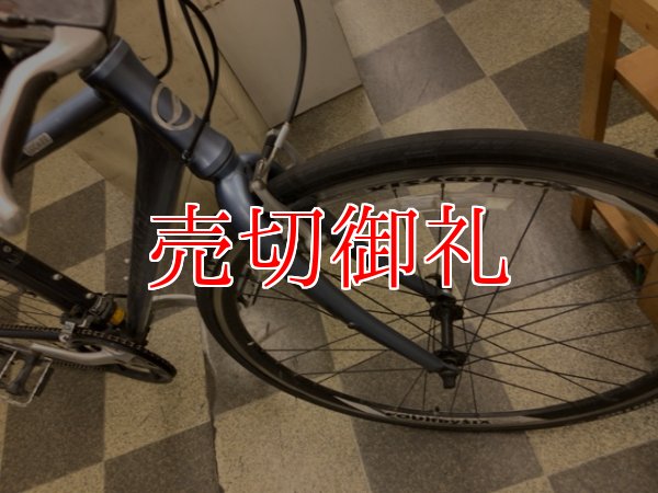 画像2: 〔中古自転車〕GIANT　ESCAPE　R3　ジャイアント　エスケープ 　クロスバイク　700×28C　3×8段変速　アルミフレーム　タイヤ交換時期　青系